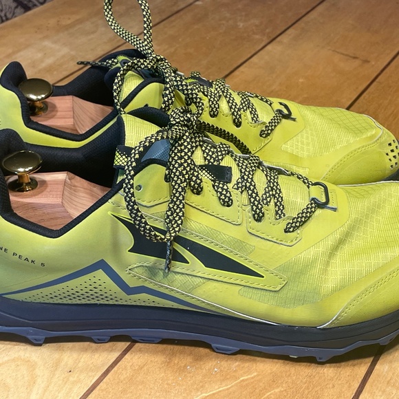 Altra Lone Peak 5 All Weather 12.5 Running Trail Shoes Color Lime and Black - Picture 1 of 16